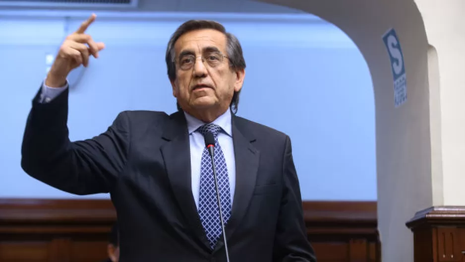 Jorge del Castillo se reunió con empresarios y altos mandos militares. Foto: Congreso Jorge del Castillo se reunió con empresarios y altos mandos militares. Foto: Congreso