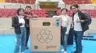 Jóvenes peruanos crean prototipo de cajero automático que fomenta el reciclaje de botellas