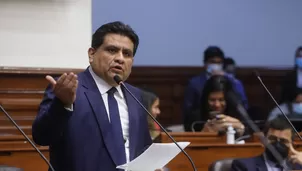 Juan Burgos plantea vacancia de Dina Boluarte por cirugía estética y sustracción de historia clínica. / Video: Canal N