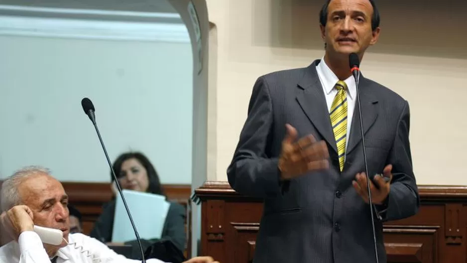  Eguren señaló que se verá una posible citación al ministro de Defensa en los próximos días / Foto: Congreso de la República