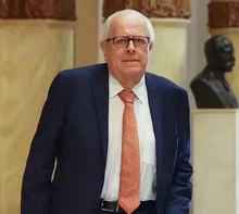 El presidente del Banco Central de Reserva del Perú, Julio Velarde, obtuvo la calificación máxima de A+ en el informe de Banqueros Centrales 2026 de la revista Global Finance. Foto: Presidencia. Video: Canal N