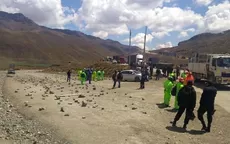 Trabajadores de minera Austria Duvaz bloquean Carretera Central - Noticias de austria