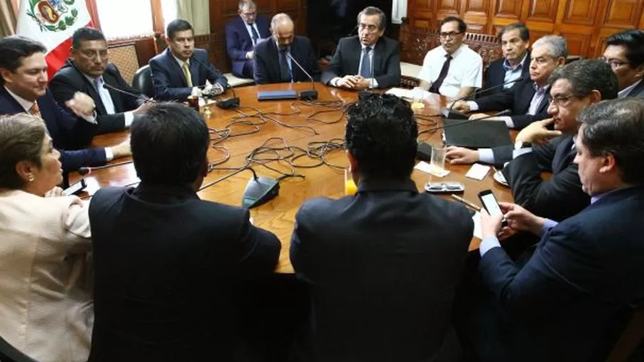 6 congresistas cobraron cheques por concepto de semana de representaci&oacute;n a pesar de que estuvieron en el extranjero (Foto: ANDINA)