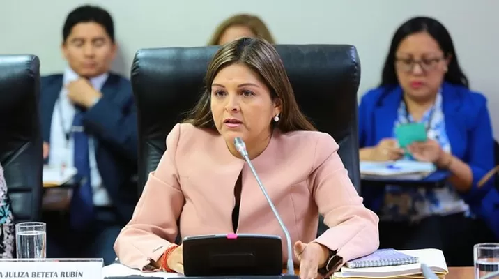 Karina Beteta se refirió al gabinete de Vicente Zeballos. Foto. Perú21 Karina Beteta se refirió al gabinete de Vicente Zeballos. Foto. Perú21