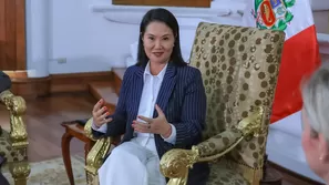La presidenta de la República, Keiko Fujimori, descartó que su Gobierno esté evaluando realizar cambios en el gabinete ministerial y calificó como “especulaciones y rumores” las versiones que apuntaban a la salida de algunos integrantes de su equipo./ Video: Canal N