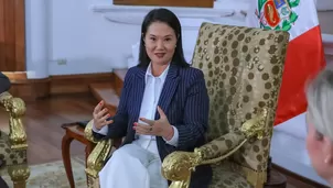 La presidenta de la República, Keiko Fujimori, descartó que su Gobierno esté evaluando realizar cambios en el gabinete ministerial y calificó como “especulaciones y rumores” las versiones que apuntaban a la salida de algunos integrantes de su equipo./ Video: Canal N