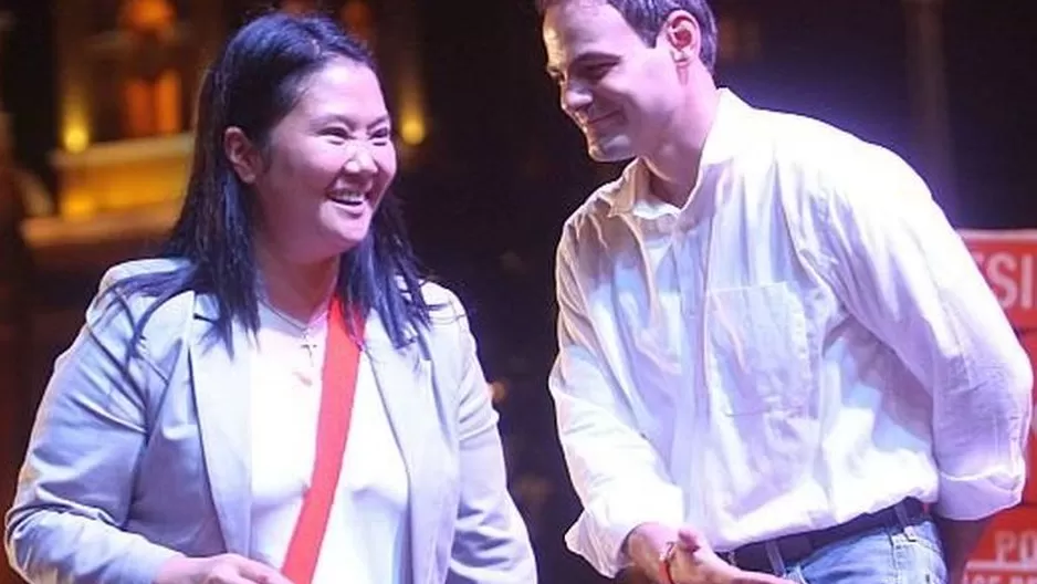 Keiko Fujimori y su esposo, Mark Vito Villanella. Foto: laprensa.peru.com