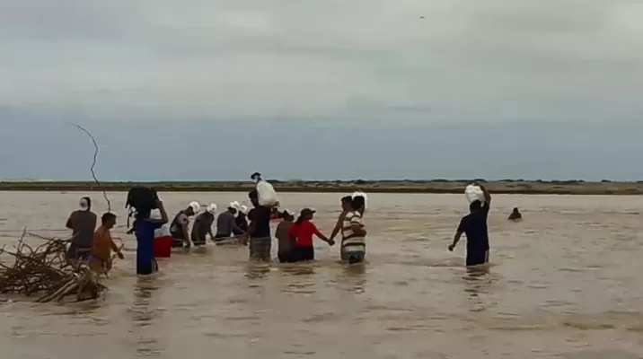 Río La Leche se volvió a desbordar. Foto: Captura de video Río La Leche se volvió a desbordar. Foto: Captura de video