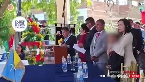 Lanzan huevos al alcalde de Los Órganos durante ceremonia/ América Noticias