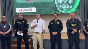 El ministro de Defensa, Rafael Belaúnde, anunció la liberación del ciudadano Jens Lara Tantaquilla en Trujillo. La PNP detuvo a los cuatro presuntos ejecutores del secuestro y al sospechoso de brindar logística a Los Pulpos. Video: Canal N