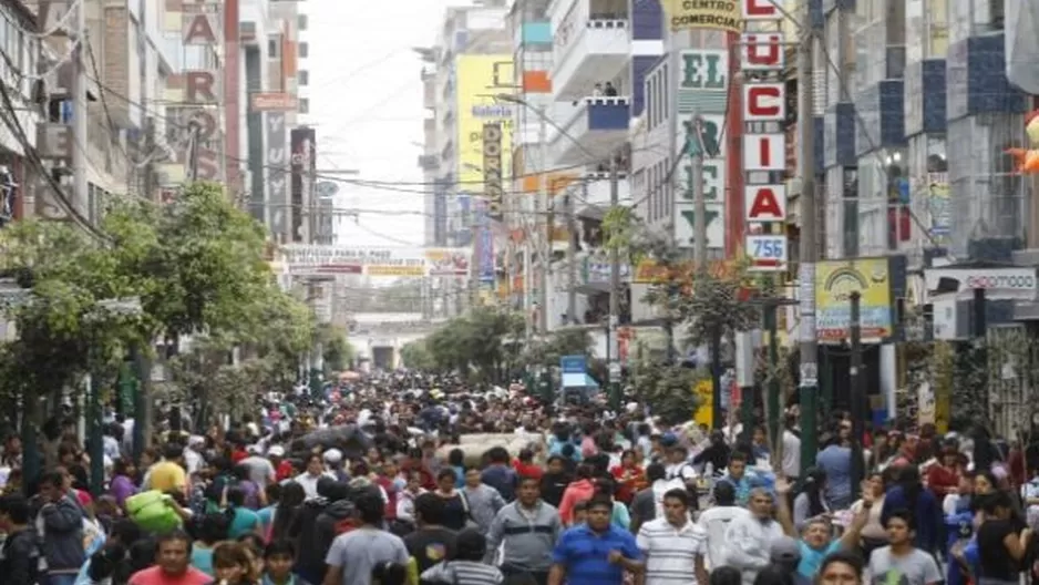 Urresti a ambulantes de Gamarra: "Licencias para vender serán anuladas"