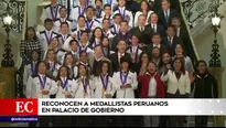 Martín Vizcarra recibió en Palacio de Gobierno a medallistas peruanos. Foto: Twitter Presidenci