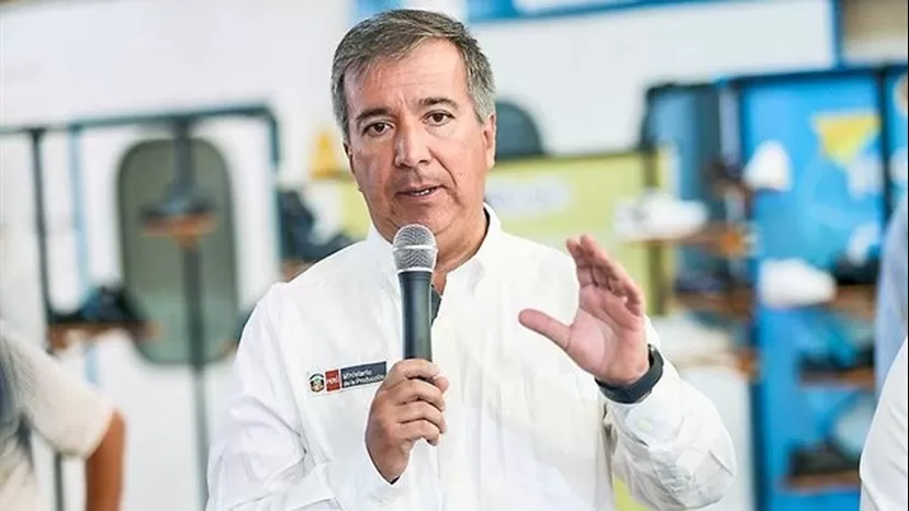 Aprueban interpelar a ministro de Transportes, Raúl Pérez-Reyes