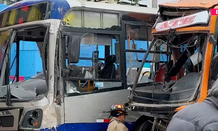 Bus del Corredor Azul choca en Lince y deja varios heridos