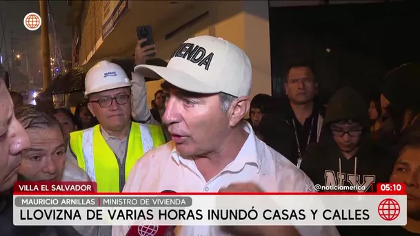 Llovizna inundó viviendas y calles en Villa El Salvador. Foto: América Noticias