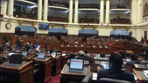 Escaños lucen casi vacíos en debate de cuestión de confianza. Foto: @GuidoLombardiE