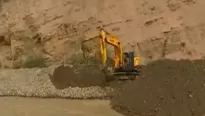 Trabajos de limpieza y descolmatación en el río Lurín. Foto: Captura de TV