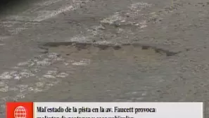 huecos, grietas y más en la avenida Elmer Faucett