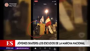 Skaters durante las protestas.