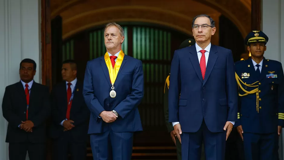 Martín Vizcarra y Jorge Muñoz en ceremonia por aniversario de Lima. Foto: Andina