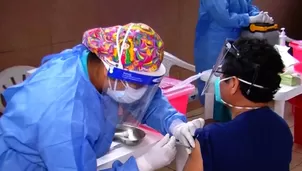 El proceso de inoculación contra el Covid-19 también incluye a los migrantes venezolanos. Foto: América Noticias