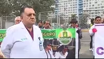 Médicos y enfermeras exigen cumplimiento de aumento salarial. Foto: captura de TV