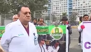 Médicos y enfermeras exigen cumplimiento de aumento salarial. Foto: captura de TV