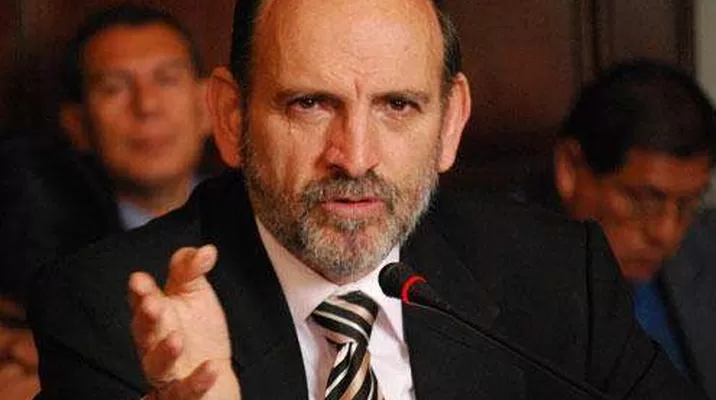 'Megacomisión' también recomendó acusar a Yehude Simon por caso Colegios Emblemáticos 'Megacomisión' también recomendó acusar a Yehude Simon por caso Colegios Emblemáticos