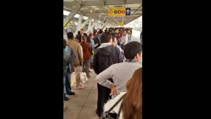 Colas en el Metropolitano. Foto: @XtianOv