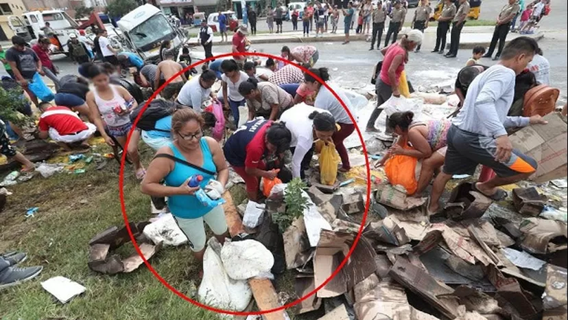 Mi Perú: Vecinos saquearon camión que se despistó y causó la muerte de dos personas
