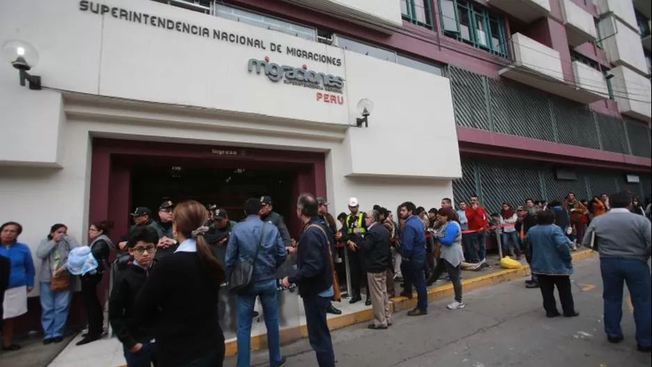 Los usuarios se encuentran muy incómodos por la falta de atención. Foto: Referencial/archivo El Comercio