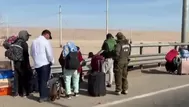 Migrantes indocumentados se retiran en caravana hacia Chile tras ingreso irregular por Tacna