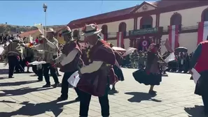 Unas 23 danzas originarias de Puno están en peligro de desaparecer. Para evitarlo, el Ministerio de Cultura alista un libro con código QR que registrará música, vestimenta y pasos históricos. Video: Canal N