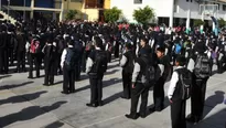 Los estudiantes deben usar gorros para protegerse. Foto: Panamericana TV