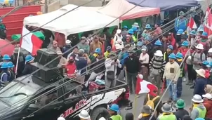 Mineros en Camaná rechazan tregua y continúan con el bloqueo. Video: Canal N