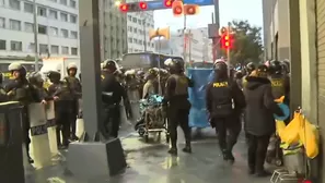 Policía Nacional del Perú desaloja a mineros en la avenida Abancay; piden más plazo para formalizarse. / Video: Canal N