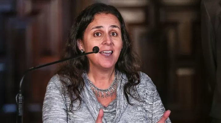 Ministra consideró que está en manos de las federaciones levantar la huelga Ministra consideró que está en manos de las federaciones levantar la huelga