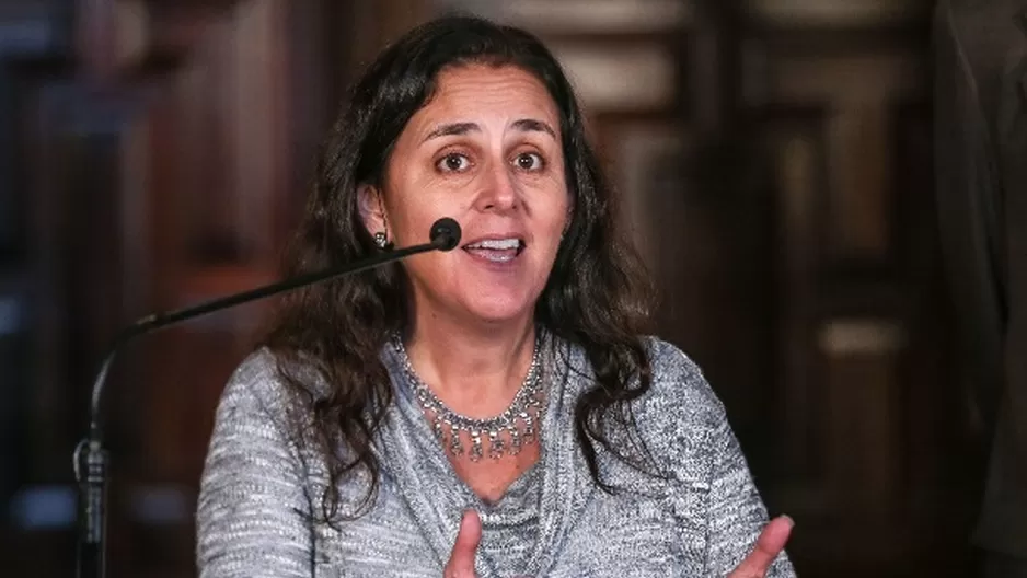 Ministra consideró que está en manos de las federaciones levantar la huelga