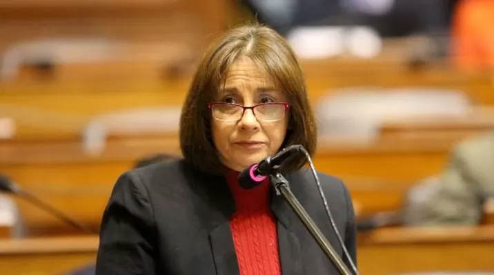 Ministra de Salud responde ante el Congreso por contratación de médicos cubanos Ministra de Salud responde ante el Congreso por contratación de médicos cubanos