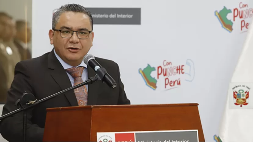 Ministro Santiváñez anuncia cambio de generales y oficiales en la Policía Nacional: No están cumpliendo con los objetivos