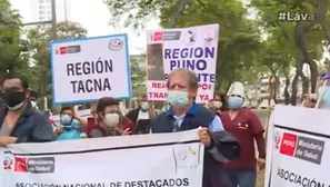 Protesta frente a sede del Minsa.