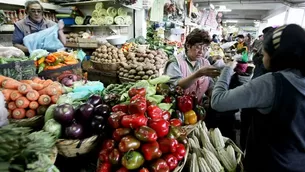 Alimentos deben ser manipulados adecuadamente para evitar enfermedades. Foto: Andina