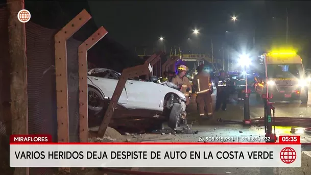 Miraflores: Varios heridos por despiste de un auto en la Costa Verde. Foto: América Noticias Miraflores: Varios heridos por despiste de un auto en la Costa Verde. Foto: América Noticias