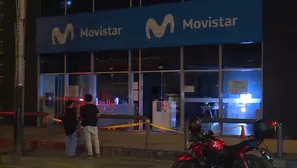 Roban tienda de venta de celulares en Miraflores - Foto y video: América Noticias