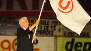 Mario Vargas Llosa y su declaración de amor por la 'U'. Foto y video: Canal N/Andina