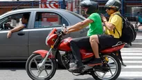 Motociclistas recibirán multa si no acatan medida. Foto: El Comercio