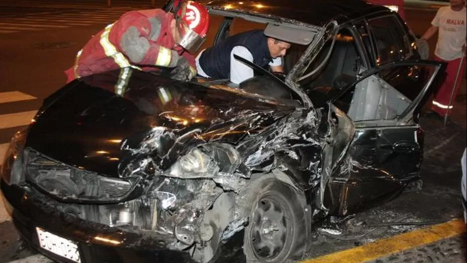 Un muerto y dos heridos dejó triple choque en Tumbes