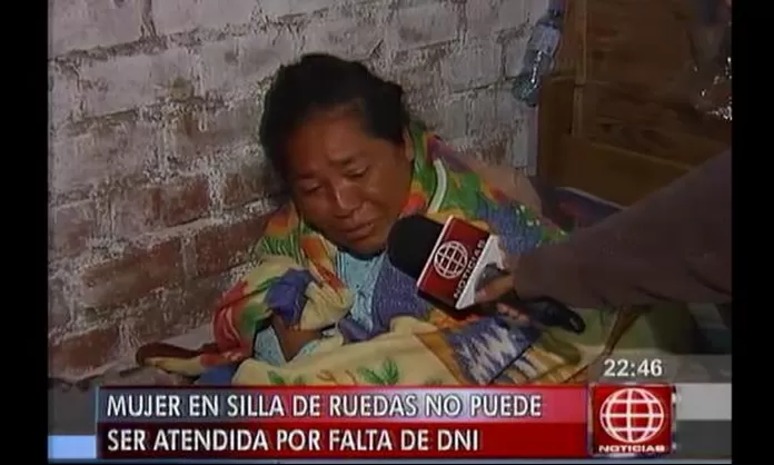 Mujer en silla de ruedas no pudo ser atendida por falta de DNI