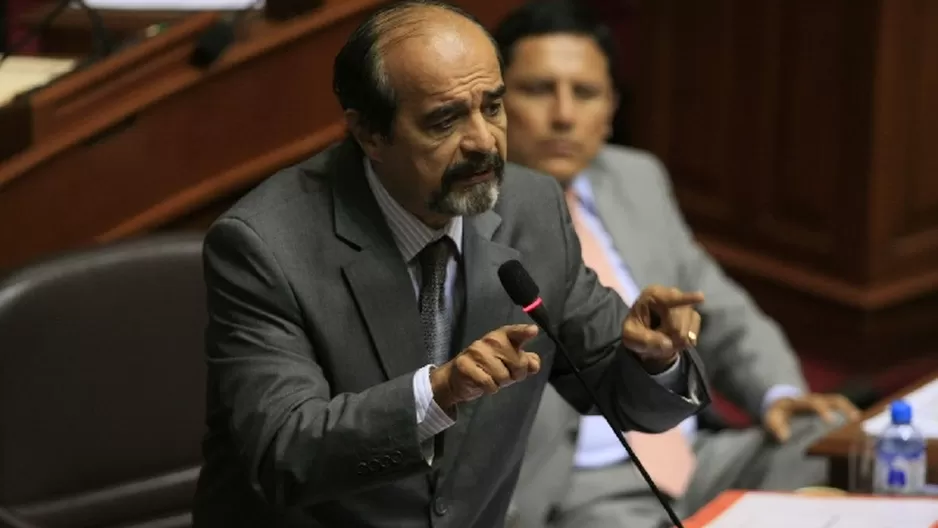 Mauricio Mulder es congresista del Apra