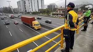 Este lunes inició la fiscalización y aplicación de fotopapeletas. Foto: MML